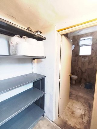 Local comercial en alquiler en Los Remedios en Sevilla