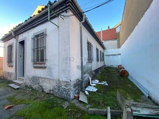 Chalet en venta en Trobajo del Camino en San Andrés del Rabanedo