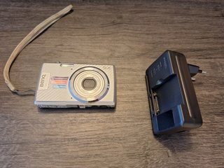 Cámara Digital BenQ AE220 16MP 5x Zoom