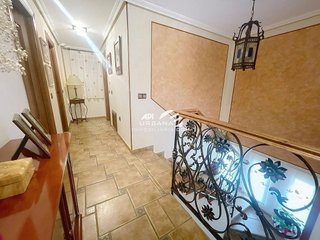 Chalet en venta en Lucena