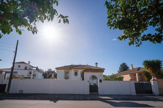 Chalet en venta en Montequinto en Dos Hermanas