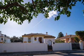 Chalet en venta en Montequinto en Dos Hermanas