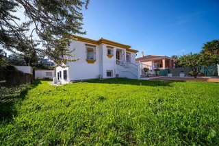 Chalet en venta en Montequinto en Dos Hermanas