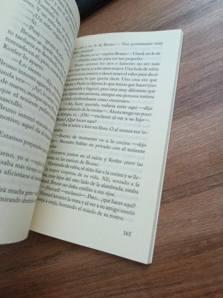 El niño con el pijama de rayas/ The Boy in the ...