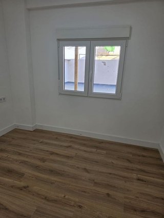 Piso en venta en Avda. de Abril. - 9 de octubre en Sagunto