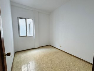 Piso en venta en Arenales - Lugo - Avenida Marítima en Palmas de Gran Canaria(Las)