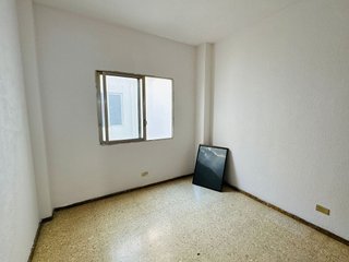 Piso en venta en Arenales - Lugo - Avenida Marítima en Palmas de Gran Canaria(Las)