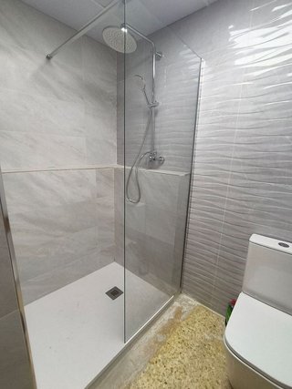 Local comercial en venta en Este en Castellón de la Plana
