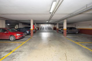 Garaje en venta en Camino de Ronda - Rosaleda en Granada