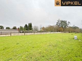 Terreno en venta en Ordes