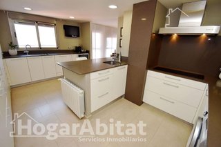 Piso en venta en Zona Piscinas en Burriana
