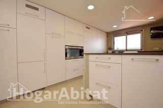 Piso en venta en Zona Piscinas en Burriana