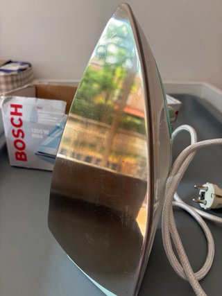 Plancha Bosch 1200W