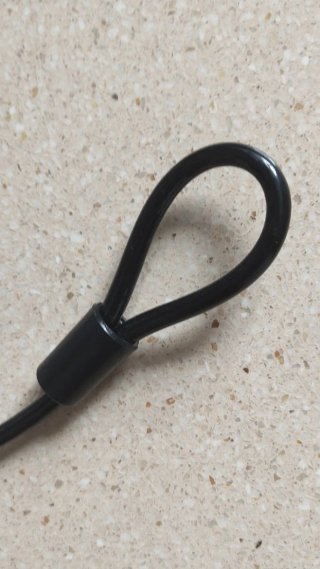 Cable antirrobo para portátil con candado