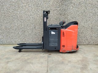 Carretilla elevadora Linde D12 SP