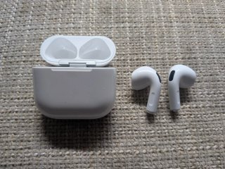 AirPods 4 con Cancelación de Ruido