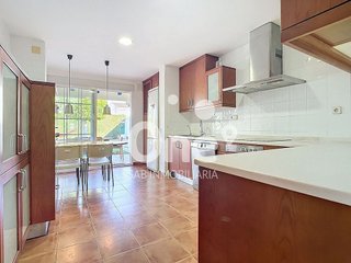 Chalet en alquiler en San Antonio de Benagéber