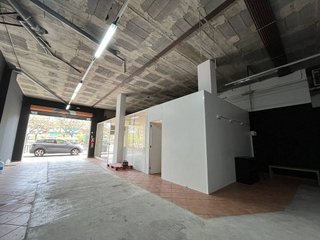 Local comercial en alquiler en Marianao en Sant Boi de Llobregat
