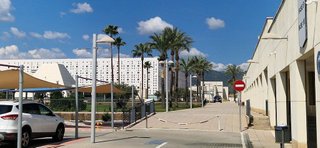 Oficina en alquiler en Poniente-Norte - Miralbaida - Parque Azahara en Córdoba