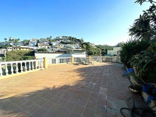 Chalet en venta en Cerros del Águila en Mijas