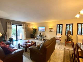 Chalet en venta en Cerros del Águila en Mijas