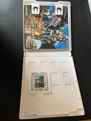 Monster Hunter 4 Ultimate Nintendo 3DS