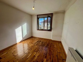 Piso en venta en Ares