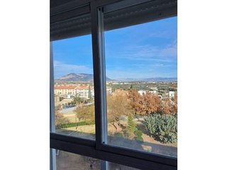 Dúplex en venta en Baza