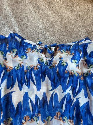 Blusa gasa estampada azul y blanco