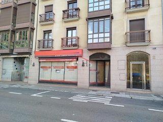 Local comercial en venta en San Mamés - La Palomera en León