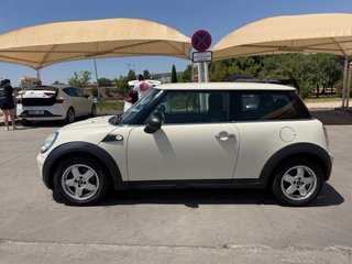 MINI one 2009