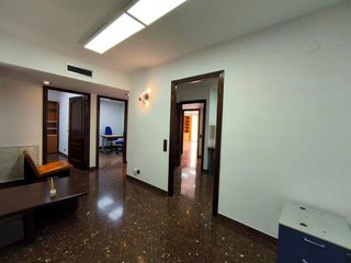 Oficina en alquiler en La Nova Esquerra de l'Eixample en Barcelona
