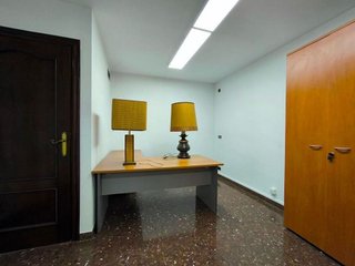 Oficina en alquiler en La Nova Esquerra de l'Eixample en Barcelona