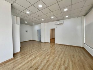 Local comercial en alquiler en Castellarnau - Can Llong en Sabadell