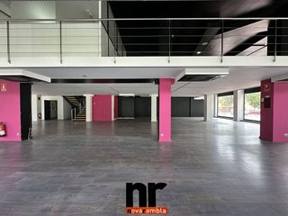 Local comercial en alquiler en La Clota - Zona industrial en Cerdanyola del Vallès