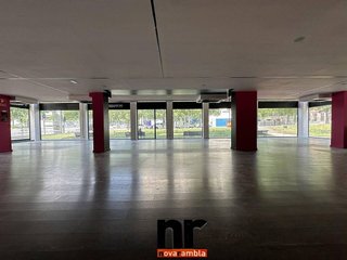Local comercial en alquiler en La Clota - Zona industrial en Cerdanyola del Vallès