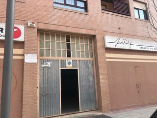 Local comercial en alquiler en Portillejo - Valdegastea en Logroño