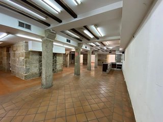 Local comercial en alquiler en Centro en Ourense