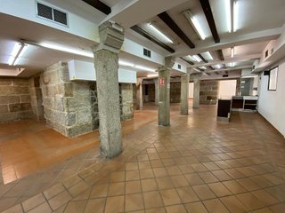 Local comercial en alquiler en Centro en Ourense
