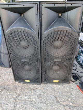 Altavoz profesional 750w