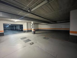 Garaje en alquiler en Echavacóiz en Pamplona