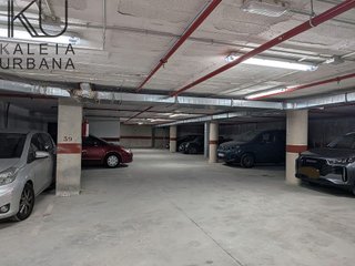 Garaje en alquiler en Carolinas Bajas en Alicante