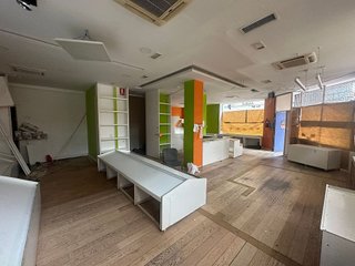 Local comercial en alquiler en Ensanche en Pamplona