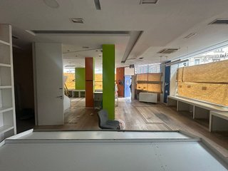Local comercial en alquiler en Ensanche en Pamplona
