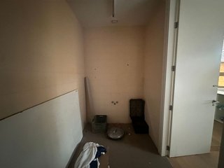 Local comercial en alquiler en Ensanche en Pamplona