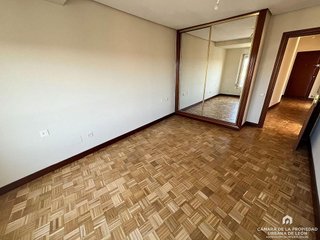 Piso en alquiler en Centro Ciudad en León