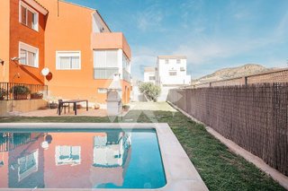 Chalet en venta en Los Monasterios-Alfinach en Puçol