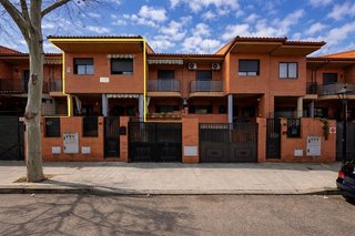 Chalet en venta en Los Robles en Seseña