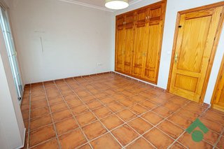 Casa adosada en venta en La Granja-La Colina-Los Pastores en Algeciras