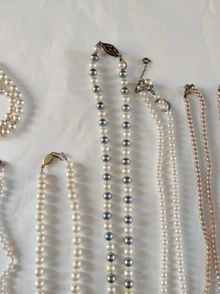 Conjunto de collares y pulsera perlas